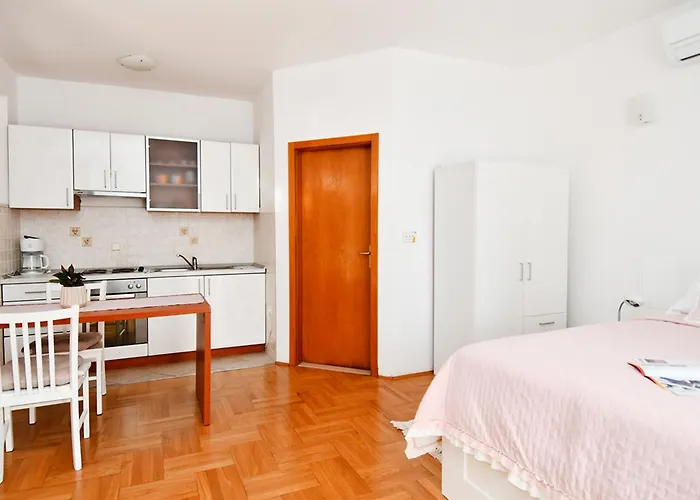 Apartment Sunny Garden